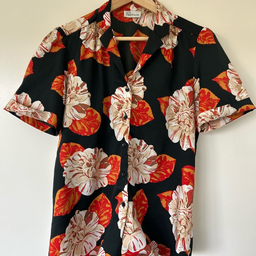 Levi Strauss & Co’s Black and Red Casual Button Down Shirt